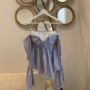 Caroline Constas top XS